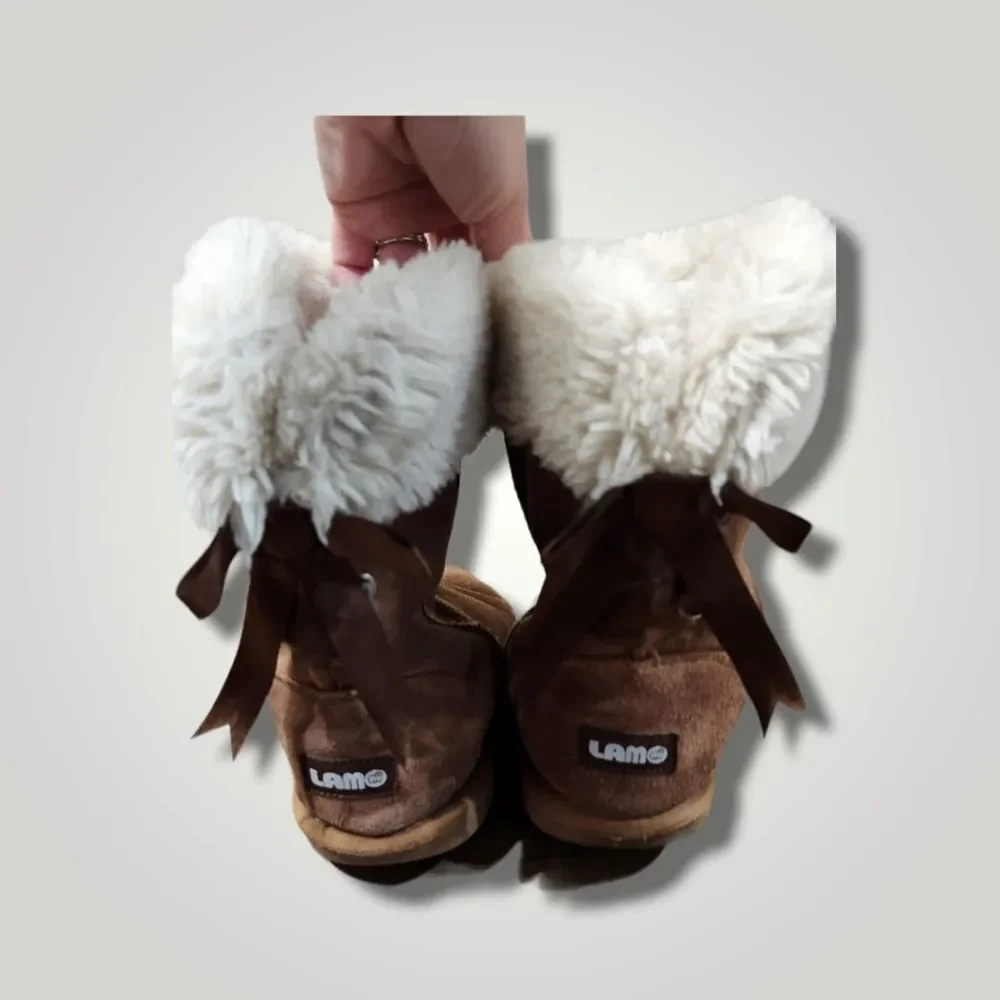 Lamo Audrey winter Boot Girls' size 5